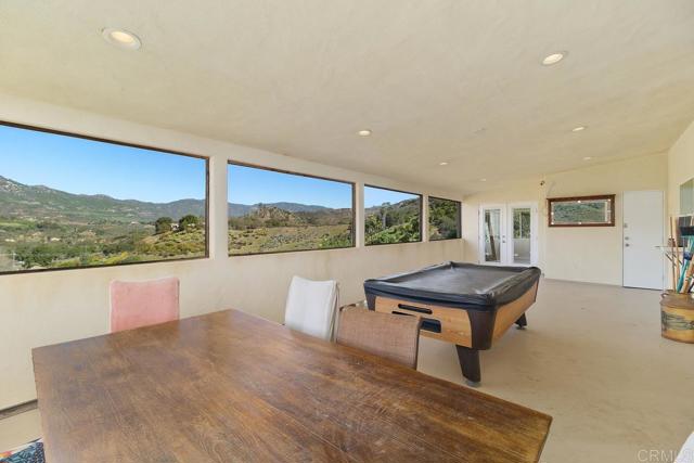 39255 De Luz Rd, Fallbrook CA: https://media.crmls.org/mediaz/0df7f8d3-dfa4-4402-b914-9f4995bfe107.jpg