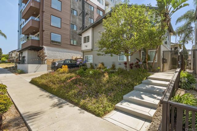 Detail Gallery Image 2 of 33 For 3935 Oregon St #6,  San Diego,  CA 92104 - 2 Beds | 2 Baths