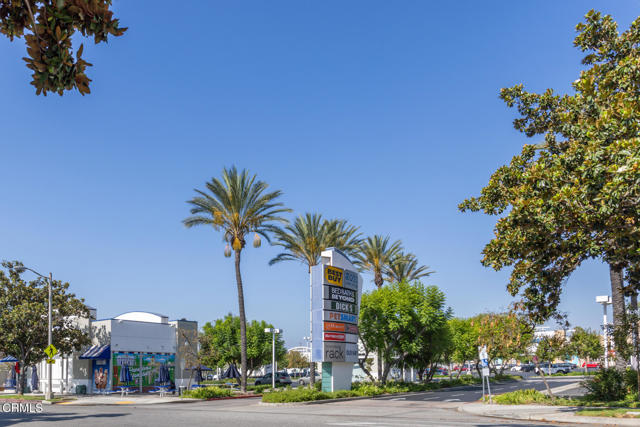 385 Cliff Drive, Pasadena CA: https://media.crmls.org/mediaz/0dfab4b7-81b4-418c-814e-989d6bf51008.jpg