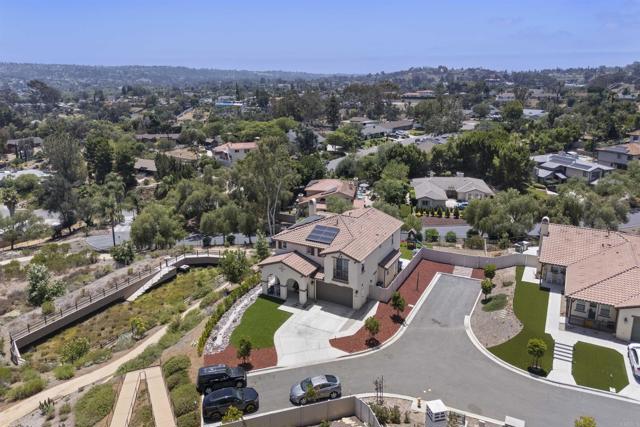 8304 The Grant Place, Bonita CA: https://media.crmls.org/mediaz/0dfb3d9b-5874-484a-b525-218cb362a396.jpg