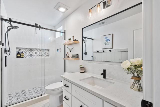 2399 Paradise Drive, Hollister CA: https://media.crmls.org/mediaz/0dfba844-9abd-41ec-b2ce-998348018110.jpg