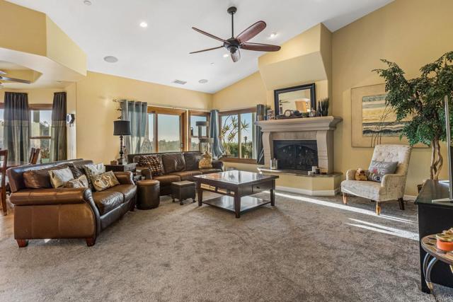 Detail Gallery Image 25 of 36 For 28623 Willow Park Rd, Escondido,  CA 92026 - 3 Beds | 3 Baths