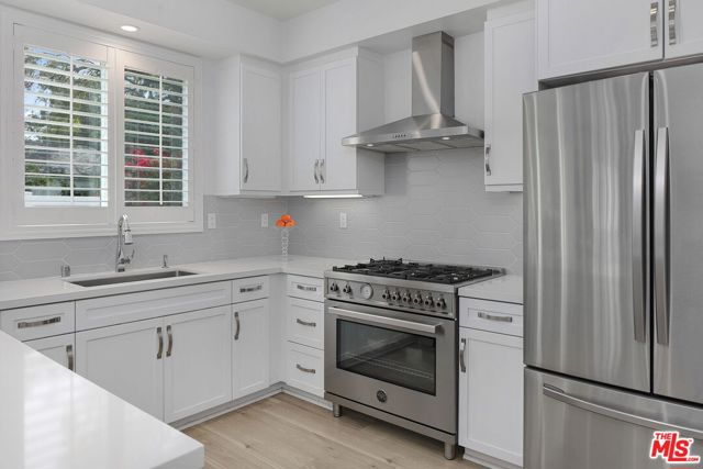Image 14 of 39 For 17302 Lemay Street