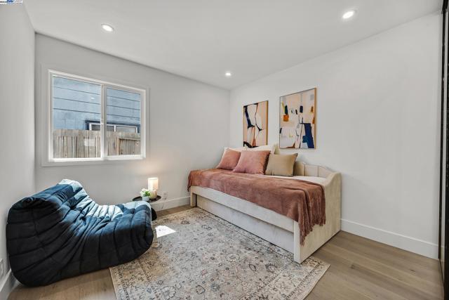 3156 San Joaquin, Union City CA: https://media.crmls.org/mediaz/0dfd09e8-ab27-42d6-a5ec-686d1d120e30.jpg