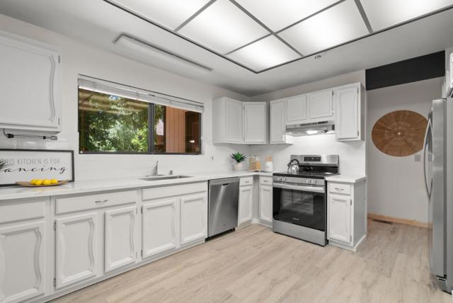 644 Debbie Drive, Boulder Creek CA: https://media.crmls.org/mediaz/0dfd21b8-17b0-4daa-b2b7-52c4446a0819.jpg