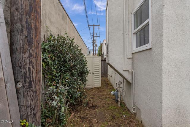 Detail Gallery Image 30 of 31 For 1047 E Brenner Pl, Long Beach,  CA 90813 - 2 Beds | 1 Baths