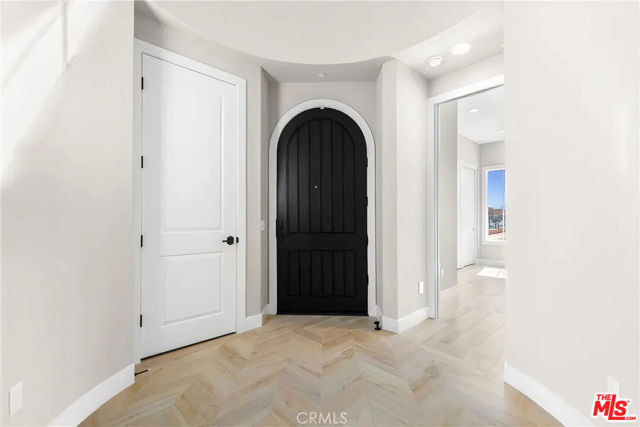 20517 W Deer Grass Court, Porter Ranch CA: https://media.crmls.org/mediaz/0dfe5668-4d7b-4b55-b25e-c86e7a533feb.jpg