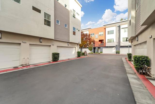 308 Flinder Place, San Jose CA: https://media.crmls.org/mediaz/0dfe6a69-7f75-4232-accc-08c2b33db035.jpg