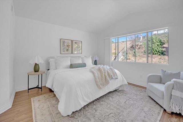 Detail Gallery Image 17 of 30 For 12126 via Serrano, El Cajon,  CA 92019 - 3 Beds | 2/1 Baths