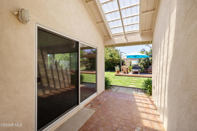 261 Hiram Avenue, Newbury Park CA: https://media.crmls.org/mediaz/0dfedd9d-f74d-4dea-a9a3-b494f43f4095.jpg