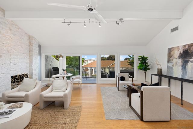 5719 Caminito Norte, La Jolla CA: https://media.crmls.org/mediaz/0dff36ce-ec6b-43c5-a495-230647026a1e.jpg