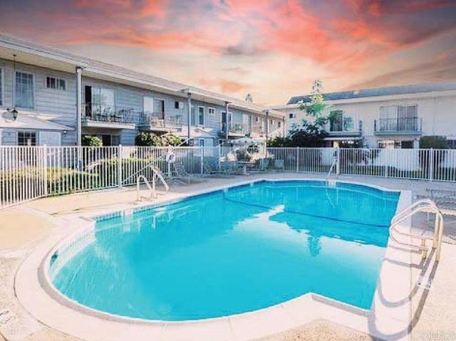 Detail Gallery Image 2 of 19 For 149 Fourth Av #17,  Chula Vista,  CA 91910 - 2 Beds | 2 Baths