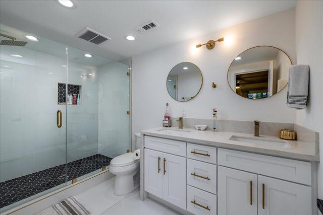 29795 Eagle Point Drive, Canyon Lake CA: https://media.crmls.org/mediaz/0dffddf9-bf6b-4461-8fa0-b1e28b42bb08.jpg