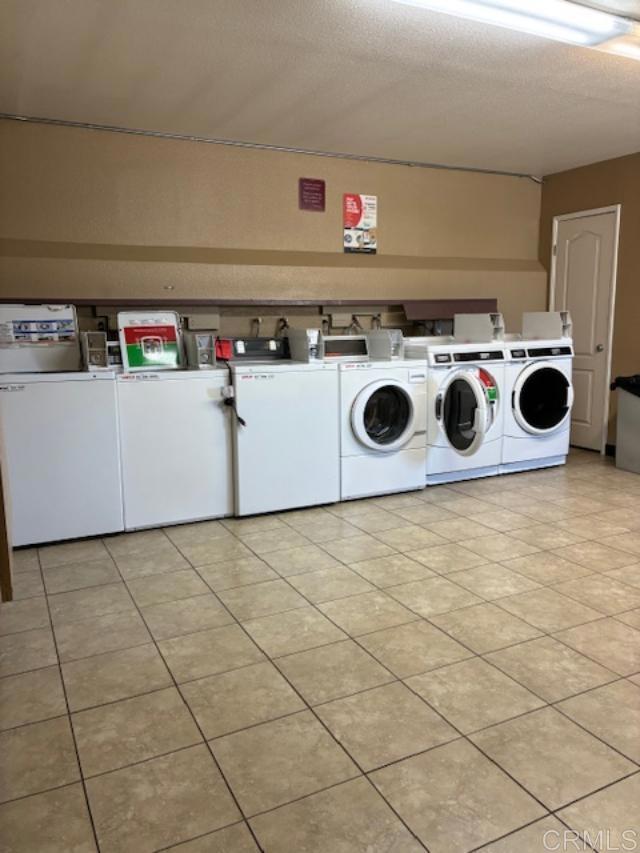 https://media.crmls.org/mediaz/0e0033b3-9ae1-4ea1-9a59-b6dd69309d47.jpg?preset=X-Large
