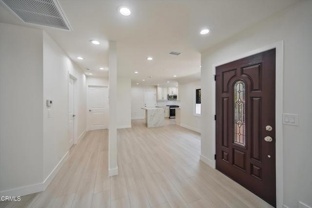 838 Highland Avenue, Glendale CA: https://media.crmls.org/mediaz/0e00d5da-028a-4491-9d92-c71505fd7de5.jpg