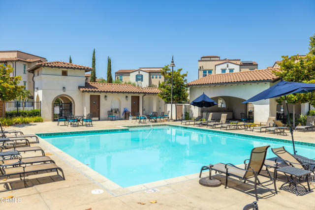 623 W Foothill Boulevard, Glendora CA: https://media.crmls.org/mediaz/0e025738-850f-4d0e-967a-3e12be5b3833.jpg