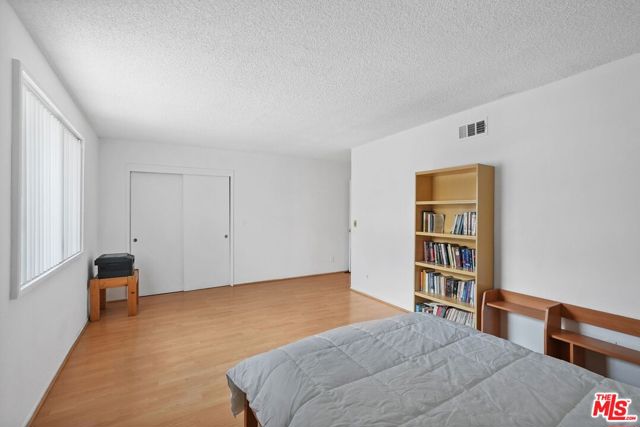 3245 Altura Avenue, 8 photo 24