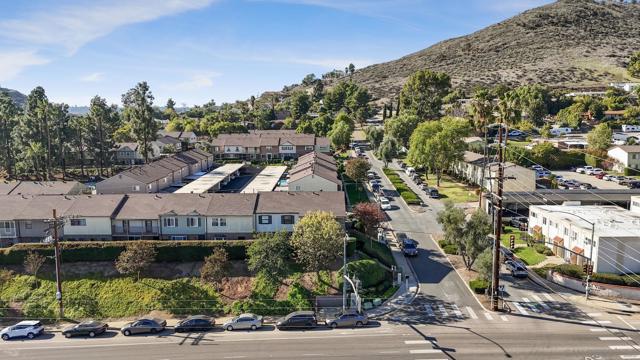 11941 Royal Rd, El Cajon CA: https://media.crmls.org/mediaz/0e03a8f8-3eee-4bcc-887e-fdd18c234a96.jpg