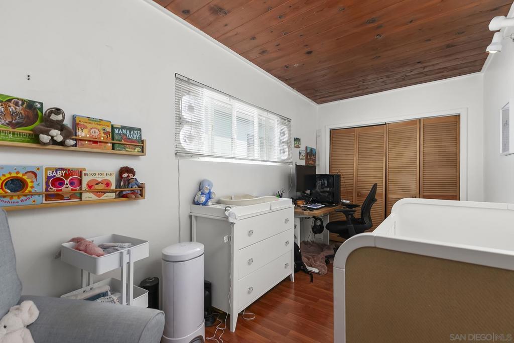 MLS #250036828SD image #12