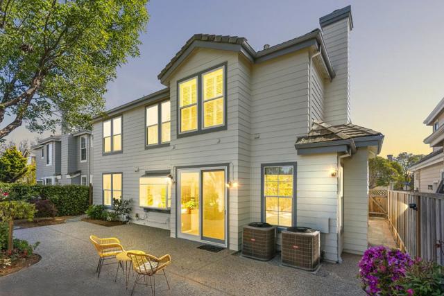 986 Governors Bay Drive, Redwood City CA: https://media.crmls.org/mediaz/0e05fc25-1db3-4412-8c59-8e84d142b2f8.jpg