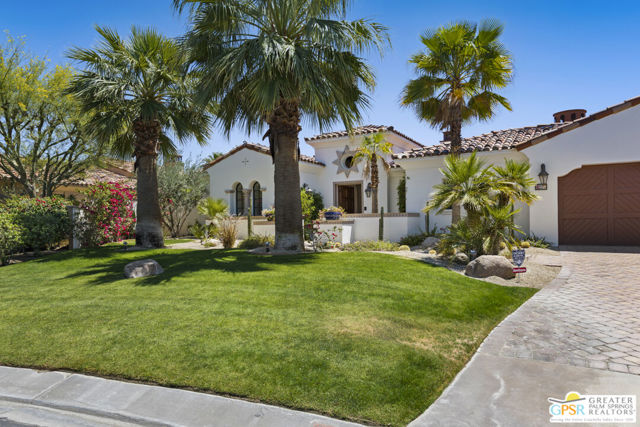 27 Cassis Circle, Rancho Mirage CA: https://media.crmls.org/mediaz/0e067db9-acfb-4c1b-aecc-b055332537a9.jpg