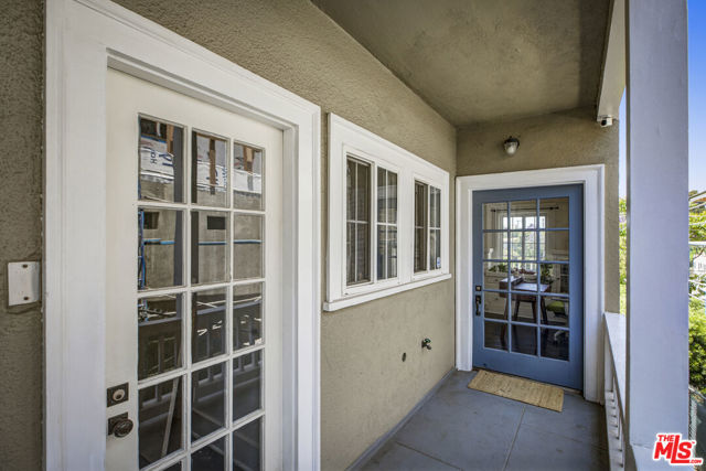 1120 W Edgeware Road, Los Angeles CA: https://media.crmls.org/mediaz/0e08fa6c-e4a7-454f-a18c-52b84a6cca31.jpg