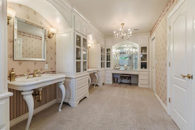 290 Bonnie Lane, Hollister CA: https://media.crmls.org/mediaz/0e09d0ef-0e31-442f-b1e6-fd219337def1.jpg