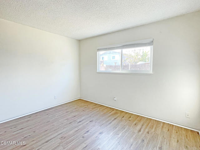 2467 Invar Court, Simi Valley CA: https://media.crmls.org/mediaz/0e0b621f-37fc-416d-8823-7177e1a05c86.jpg