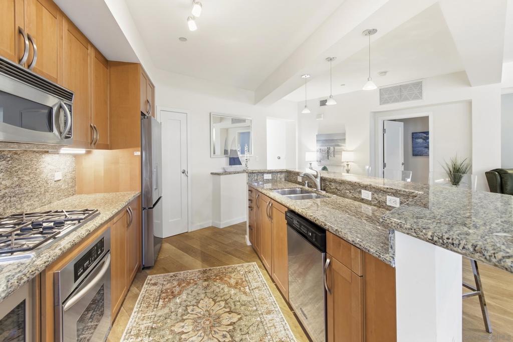 5440 La Jolla - photo 8