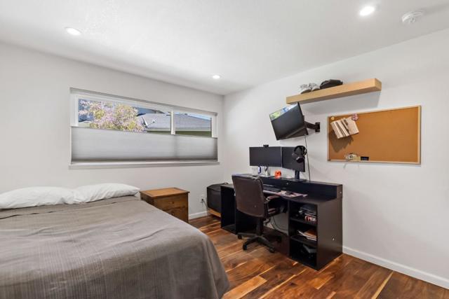 1435 Ruby Court, Capitola CA: https://media.crmls.org/mediaz/0e0bcbc1-3617-4907-ac22-e06aa16c85a4.jpg