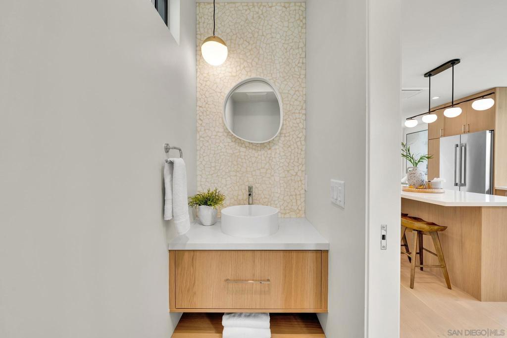 1073 Opal Street - photo 6