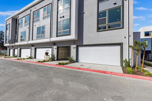 6677 Optimum Loop, San Jose CA: https://media.crmls.org/mediaz/0e0e244f-e1a8-4bbf-8f81-c8fd7ce2a006.jpg