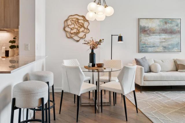 401 Harrison Street, San Francisco CA: https://media.crmls.org/mediaz/0e0e9952-4928-47e2-bd73-ffa417b8e417.jpg