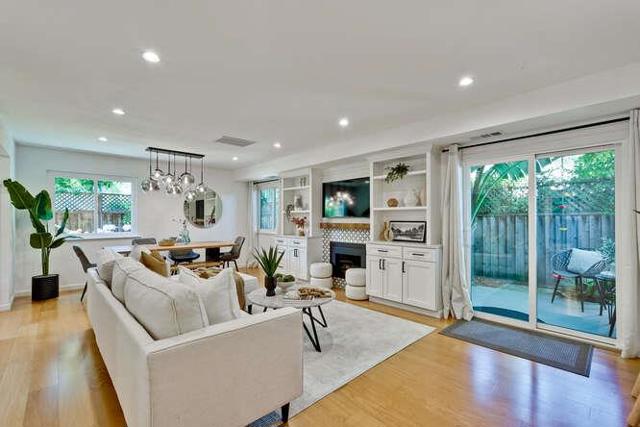 269 Bush Street, Mountain View CA: https://media.crmls.org/mediaz/0e0f3d46-c31a-4502-8b56-fd9baec93719.jpg