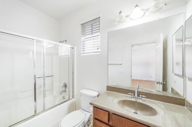 41013 Sunsprite St, Lake Elsinore CA: https://media.crmls.org/mediaz/0e11ead3-bddf-41f2-add4-52a38953275e.jpg