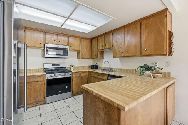 Detail Gallery Image 7 of 24 For 628 Holly Ave, Oxnard,  CA 93036 - 3 Beds | 2 Baths