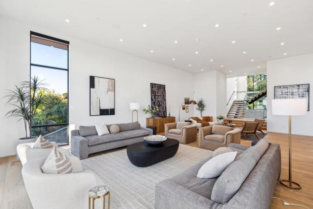 855 Darrell Road, Hillsborough CA: https://media.crmls.org/mediaz/0e12eefd-4ac9-47a3-a3ea-8ed3ab259d2d.jpg