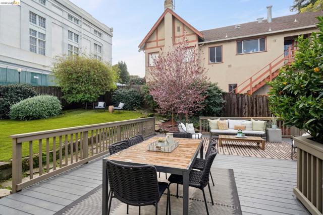 Image 36 of 46 For 741 Grosvenor Pl