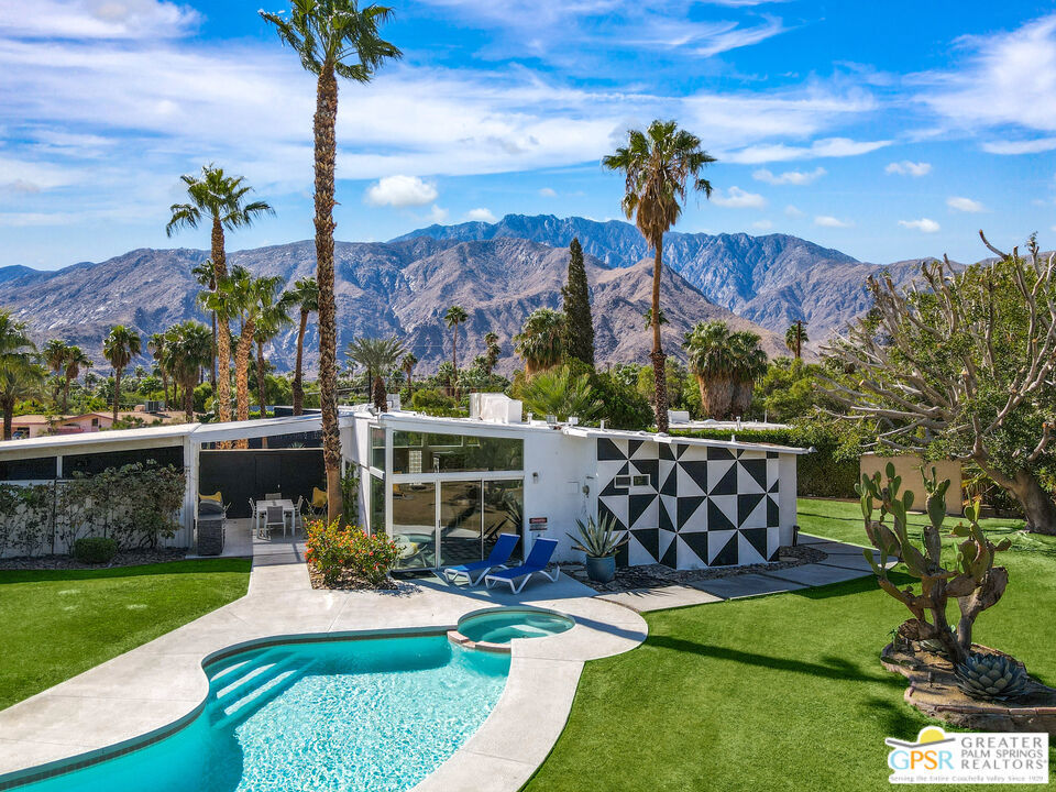 2194 Jacques Drive, Palm Springs, CA 92262