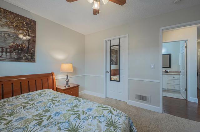 1121 Palo Alto Way, Salinas CA: https://media.crmls.org/mediaz/0e14f312-61bc-4874-ba27-ff580f0b7e35.jpg