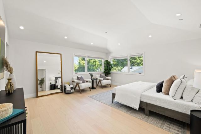 785 Pullman Road, Hillsborough CA: https://media.crmls.org/mediaz/0e150918-cbc3-49a6-9840-556a6e171e06.jpg