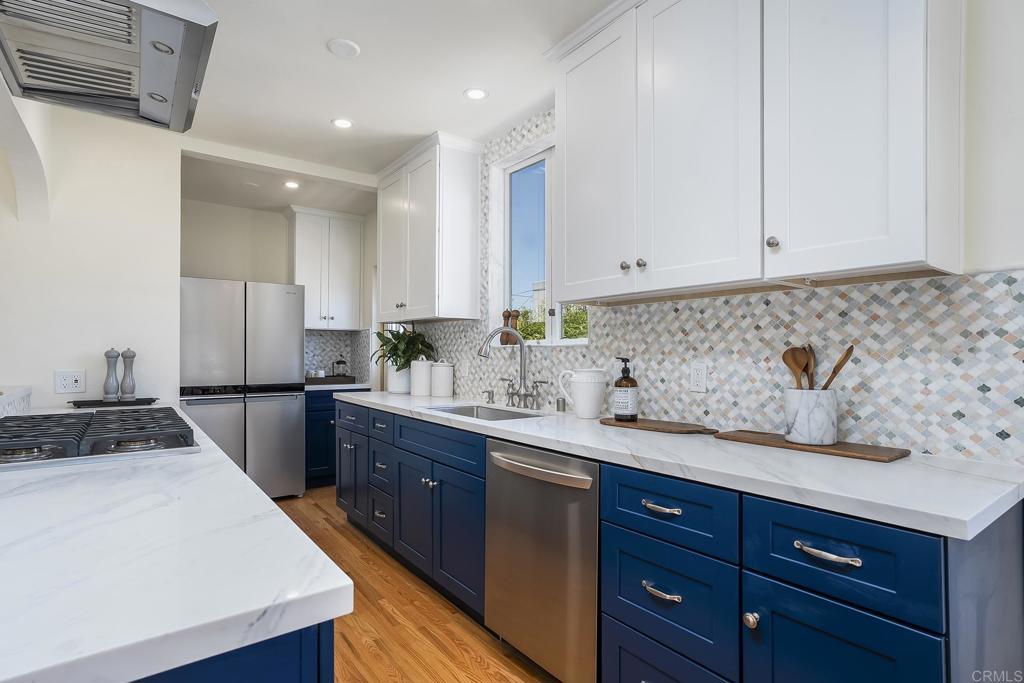 3120 Curtis - photo 11