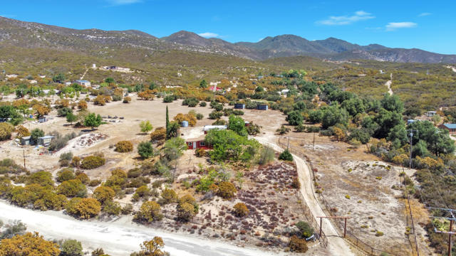 37625 Cruces Dr, Drive, Warner Springs CA: https://media.crmls.org/mediaz/0e15aab2-70fb-4bc4-be73-b28bff243ebe.jpg