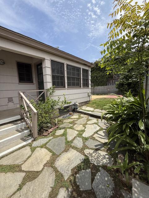 1205 Park Row, La Jolla CA: https://media.crmls.org/mediaz/0e15c97e-01e2-4f52-a72e-159b6ed17352.jpg