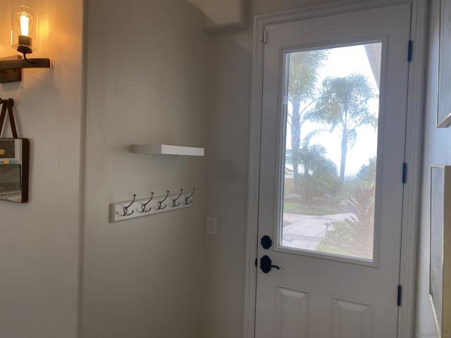 2224 Dos Lomas, Fallbrook CA: https://media.crmls.org/mediaz/0e16687b-2a1d-487d-8806-f3ee506ae21e.jpg