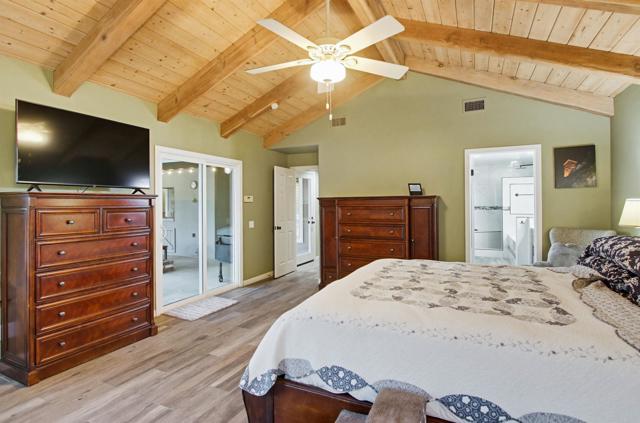 Detail Gallery Image 14 of 54 For 2092 Tudor Ln, Fallbrook,  CA 92028 - 4 Beds | 3/1 Baths