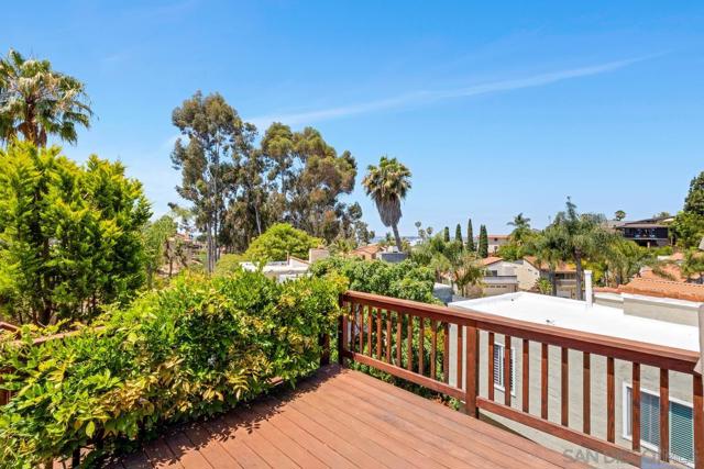 4533 Gesner St, San Diego CA: https://media.crmls.org/mediaz/0e172408-158e-434c-a6d0-67de43fa66c1.jpg