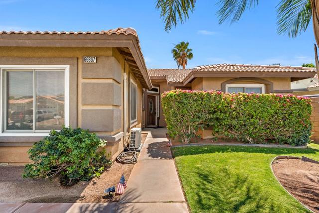 69867 Kent Place, Cathedral City CA: https://media.crmls.org/mediaz/0e18046d-2bff-44a0-bc3b-df37eaf950bd.jpg