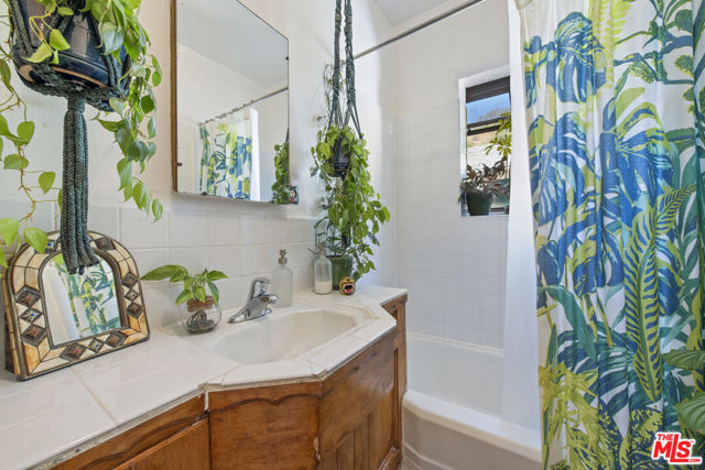 6349 Blanchard Canyon Road, Tujunga CA: https://media.crmls.org/mediaz/0e18f7d4-4d1b-4671-ad0c-c316ed5ad0cc.jpg