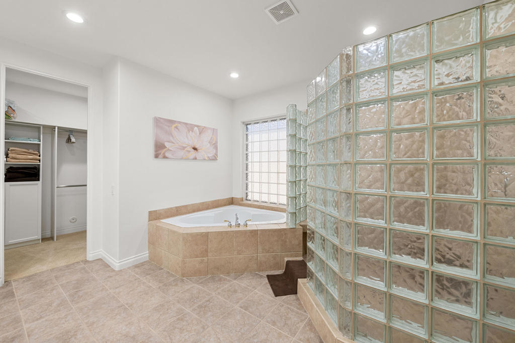 MLS #219129219DA img 8